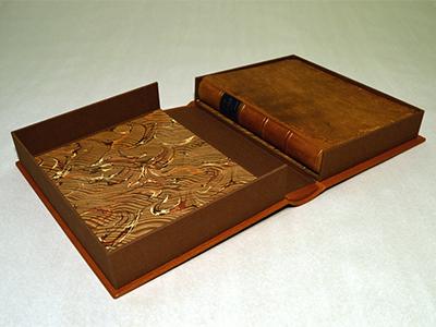 Cigar style box making machine